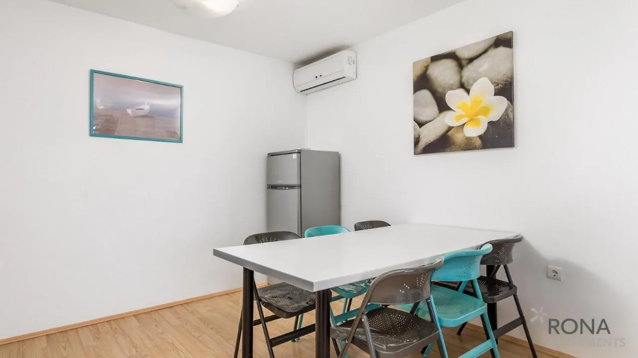 Rona Apartment Zrinka Poreč